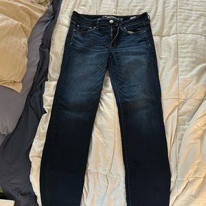 American Eagle Skinny jeans. Size 10.